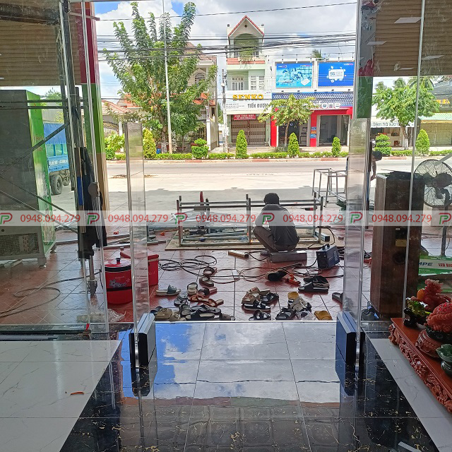 Lắp đặt cổng từ an ninh 6388+mono3388 tại cửa hàng Q.T mart Tây Ninh